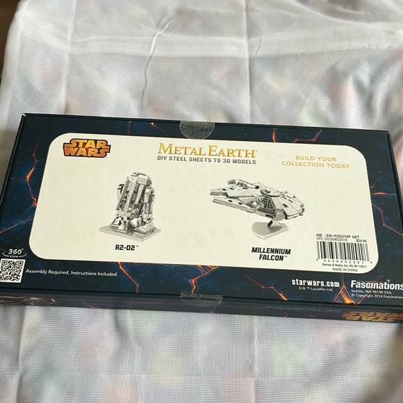 STAR Wars Metal Earth R2-D2 and Millennium Falcon New - Picture 4 of 4